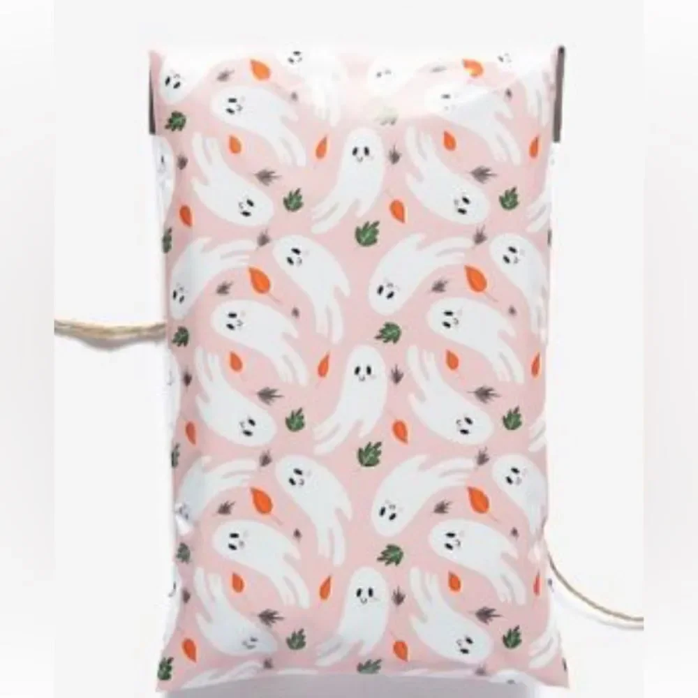 Poly mailers Mix sizes 35 poly mailers 35 stickers